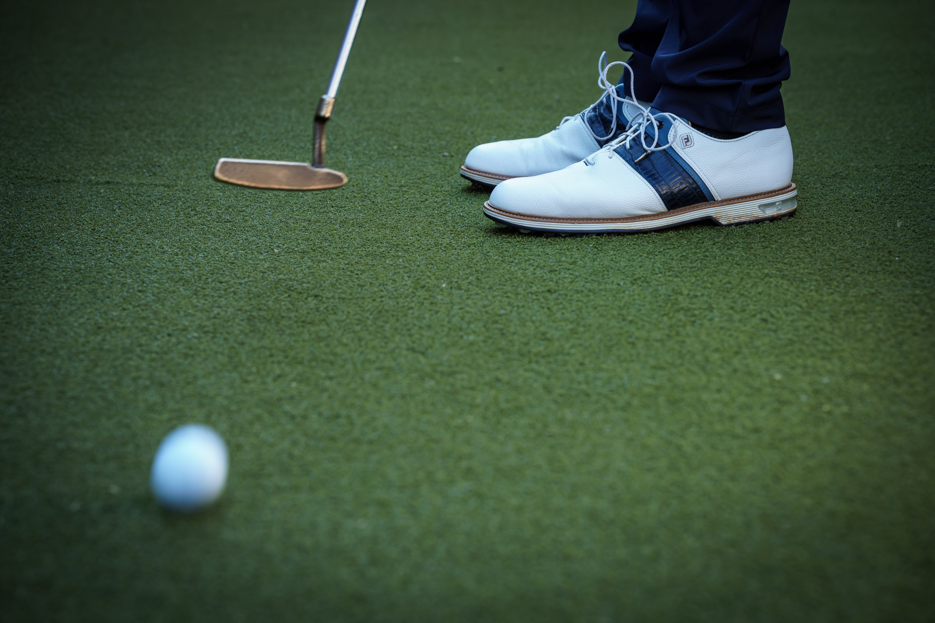 Putting approach view from behind